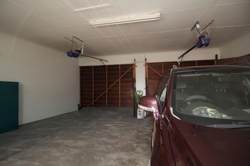 2 Bedroom Property for Sale in Fraaiuitsig Western Cape